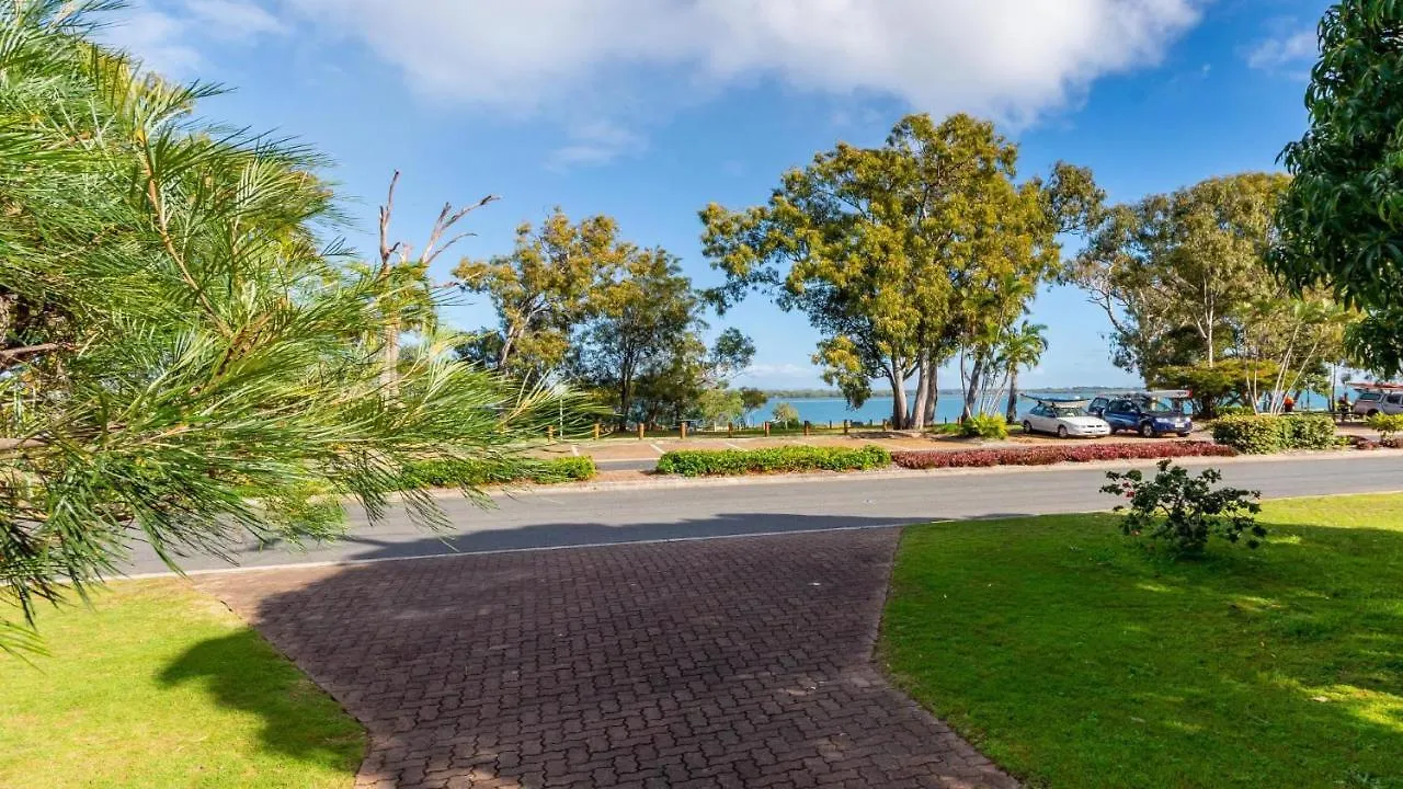 Bribie Beach House, Waterfront Directly Across The Road - Solander Esp, Banksia Beach Old Bribie 0*,  Australia