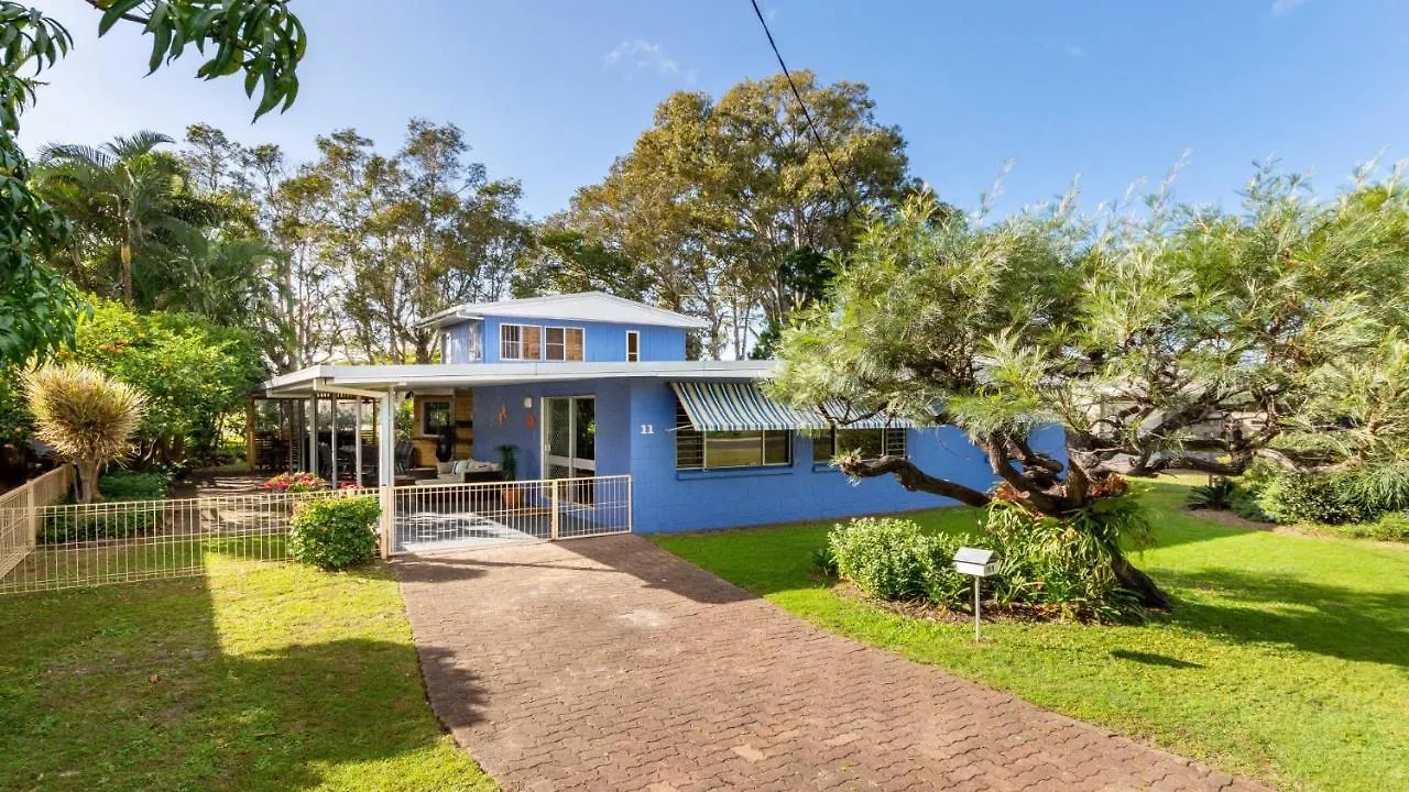 Bribie Beach House, Waterfront Directly Across The Road - Solander Esp, Banksia Beach Old Bribie 0*,